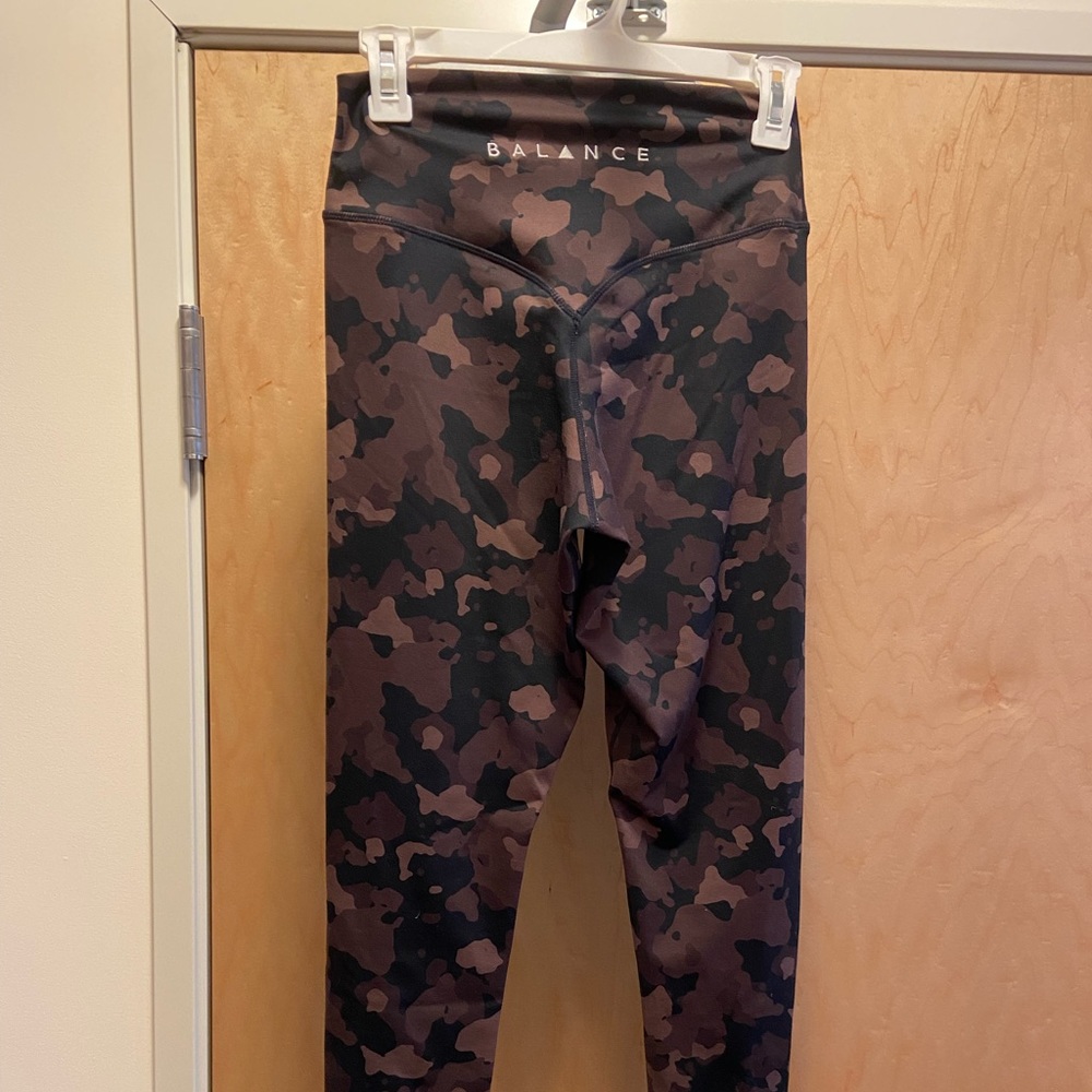 Balance Athletica Ascend Pant Legging